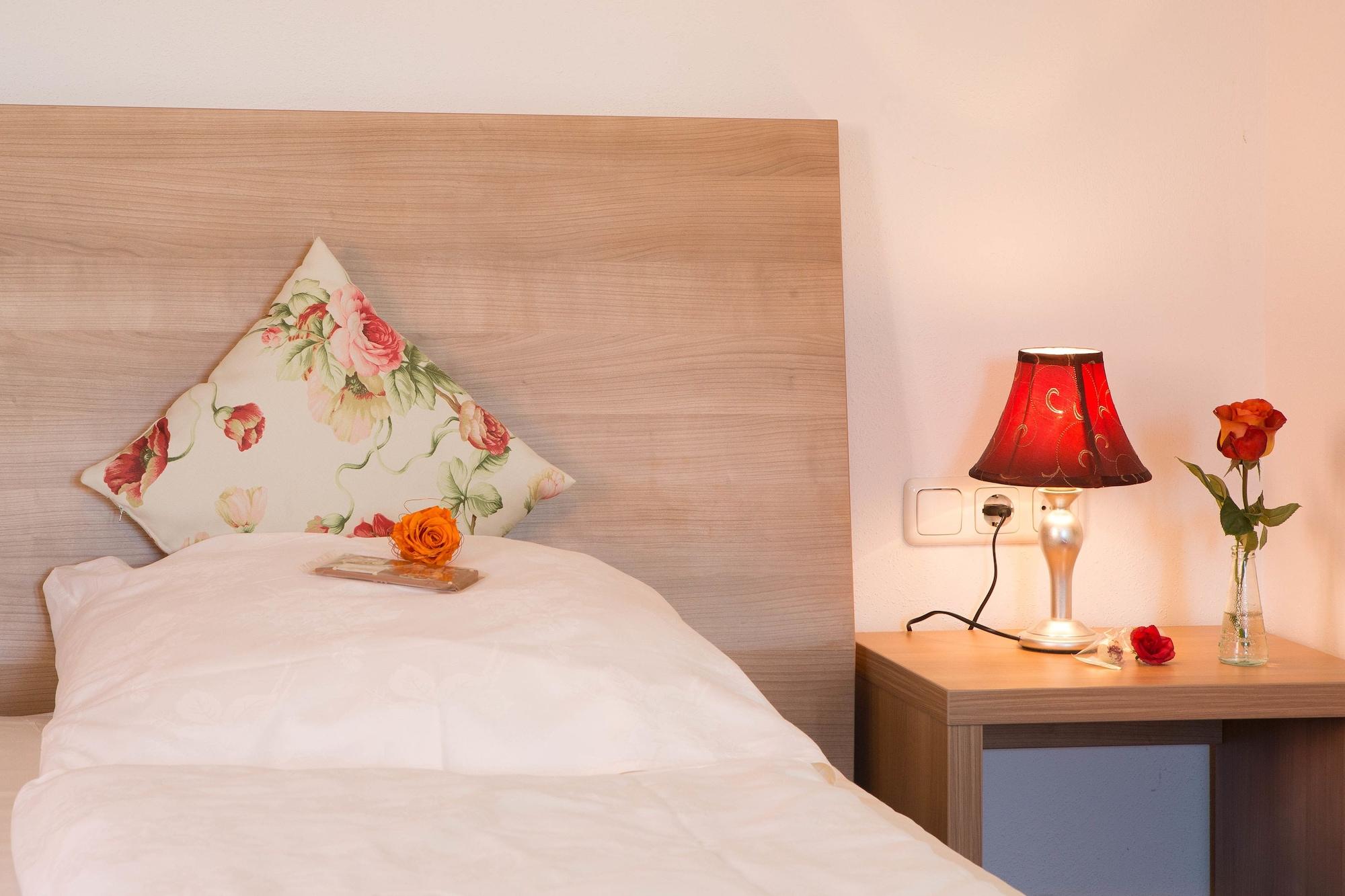 רוטנבורג אוב דר טאובר Boutiquehotel Goldene Rose - Self-Check-In מראה חיצוני תמונה