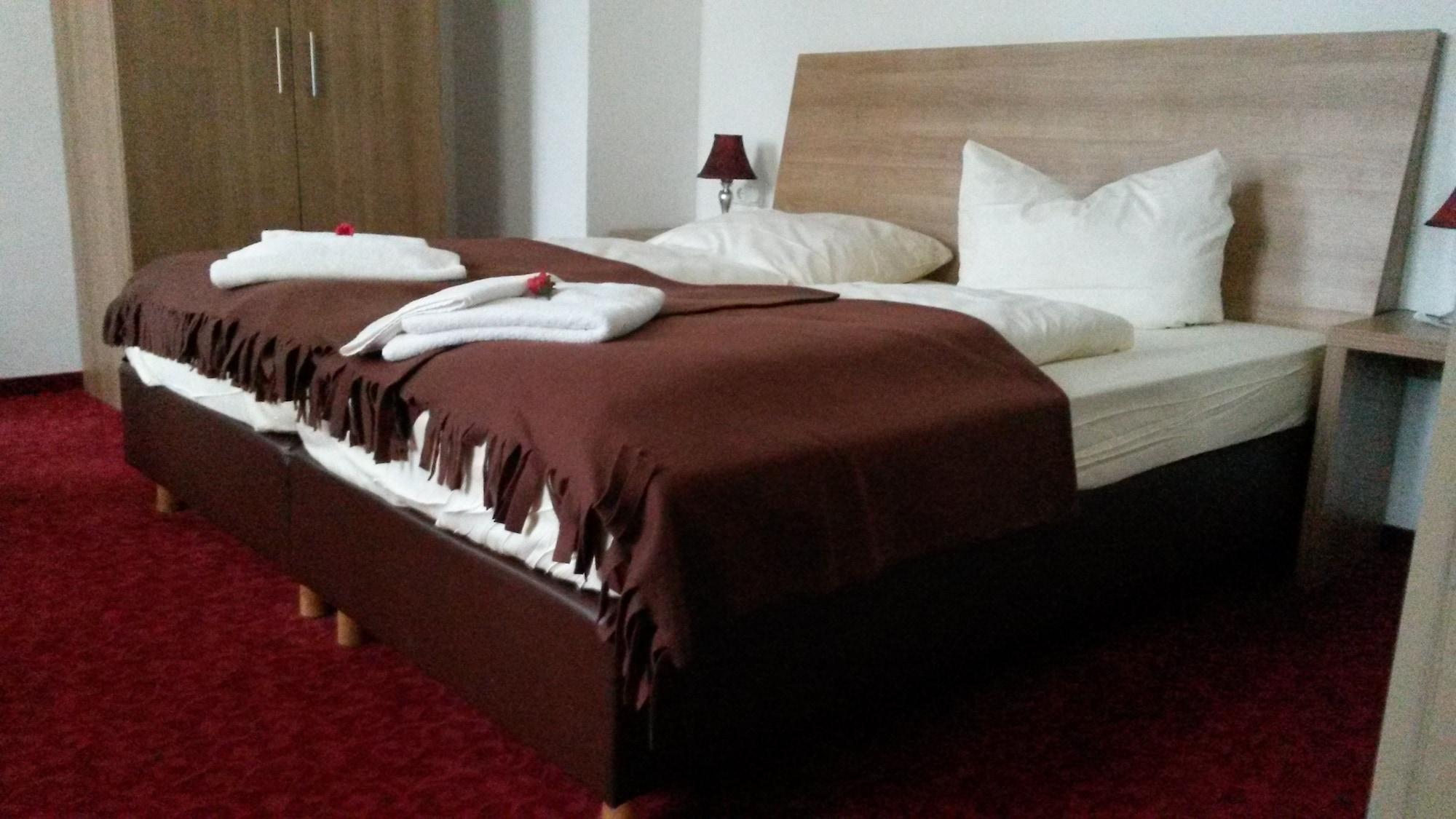 רוטנבורג אוב דר טאובר Boutiquehotel Goldene Rose - Self-Check-In מראה חיצוני תמונה